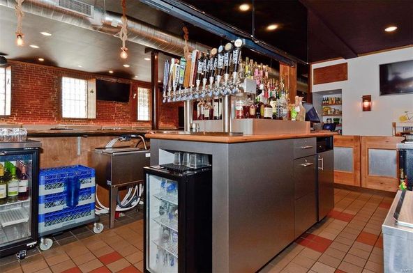 Restaurant & Sports Bar: 5800 Gravois Ave, Saint Louis, MO 63116